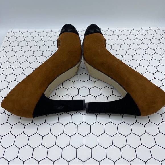 Versions two-tone Brown/Dark Brown suede heels - Picture 5 of 5